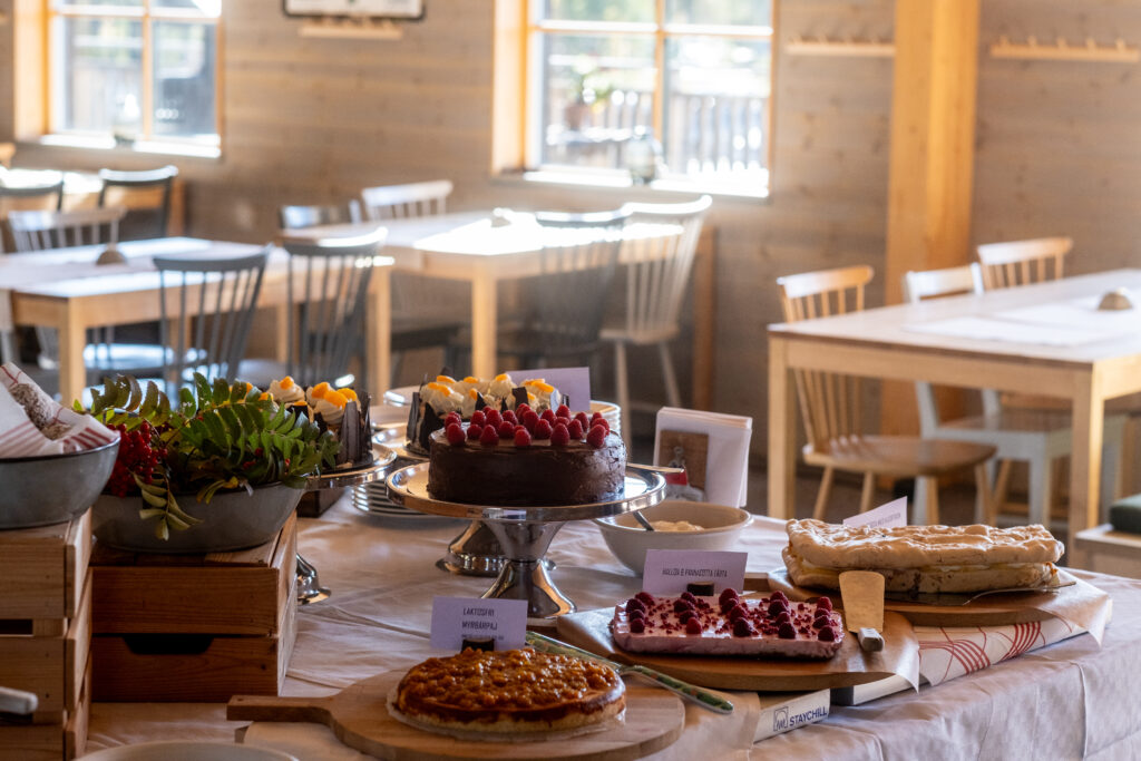 Kuchenbuffet in Árran